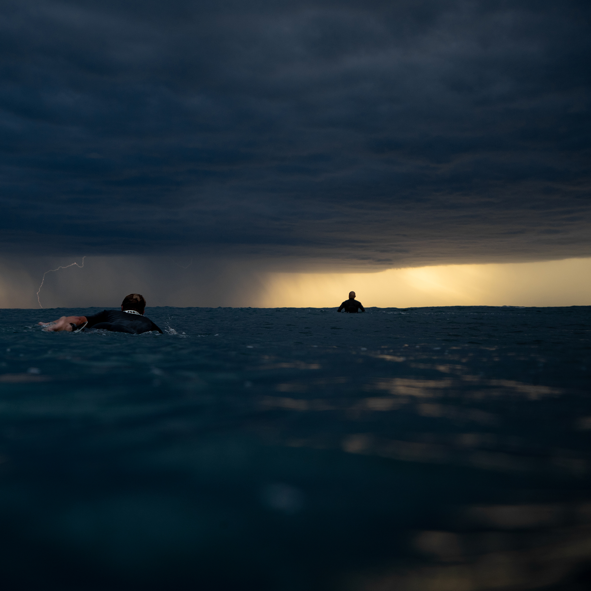 10-FRAME-CAROUSEL---SURF_04