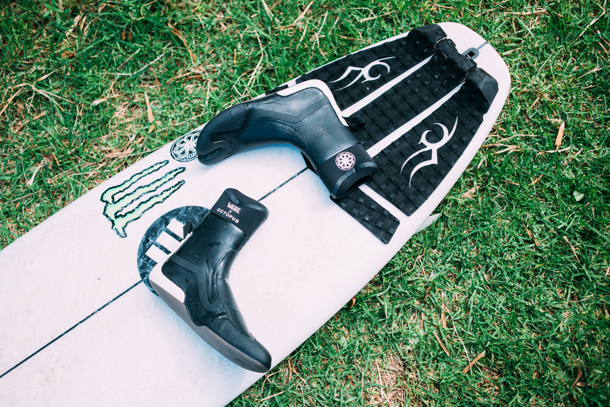 FA21_Surf_SurfBootHiST3mm_Octopus_VN0A5KY9A1T_BlkMrsh_Pair-ColorEdit_15