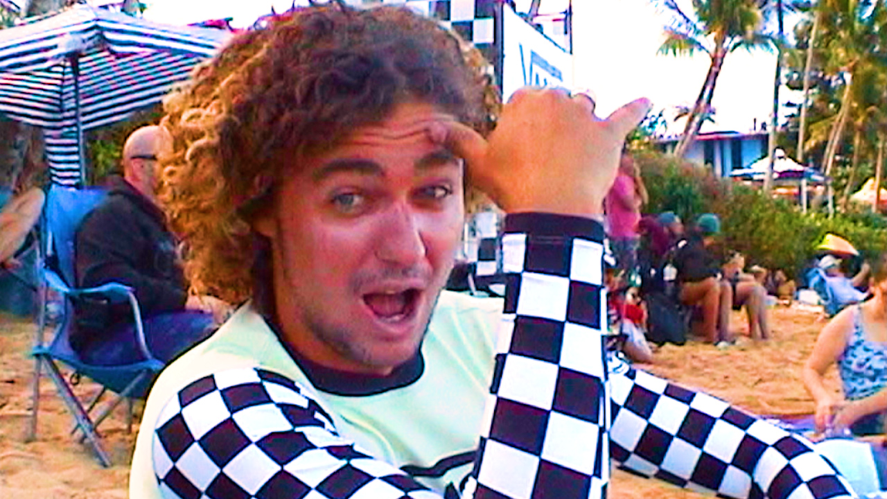 Hawaii Hi8 1.00_31_58_04.Still008