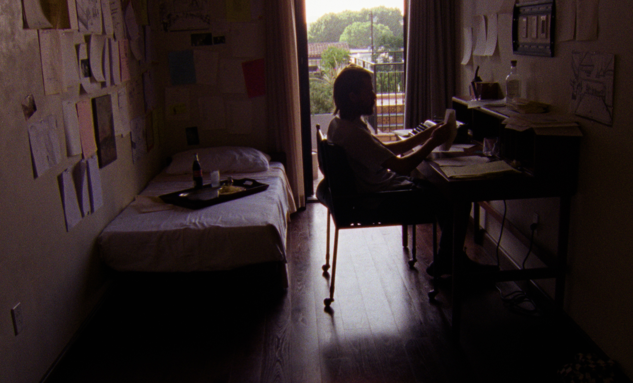 001.00_02_16_06.Still001